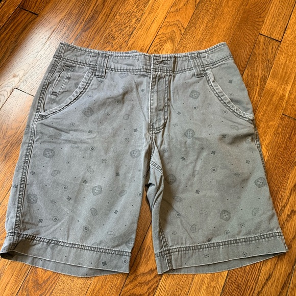 Gray paisley men’s shorts size 32 - Picture 1 of 5